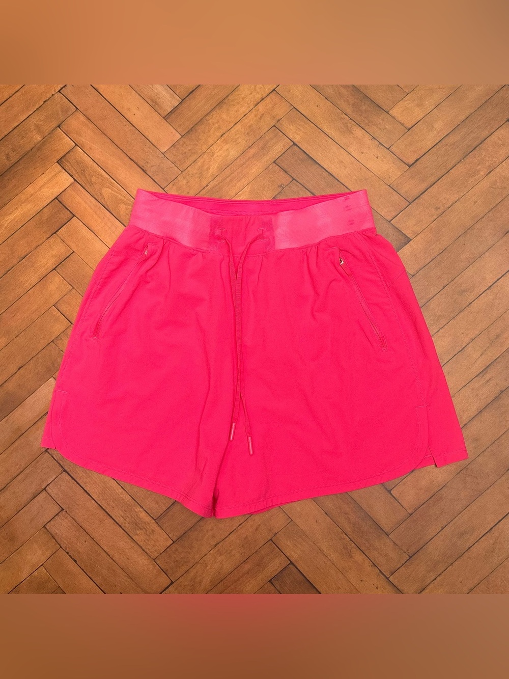 Lululemon License To Train High Rise Shorts 4" In Lip Gloss Size 4